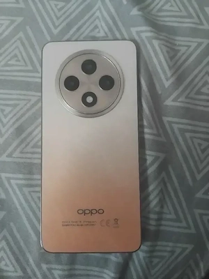 vand telefon OPPO RENO 12F 5G