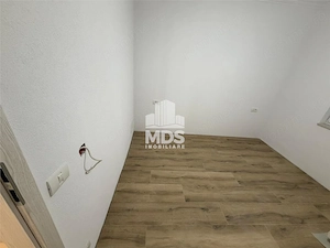 Decomandat cu 2 bai la etajul 1 renovat recent nou - imagine 8