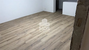 Decomandat cu 2 bai la etajul 1 renovat recent nou - imagine 7