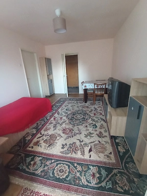 inchiriez apartament  - imagine 4