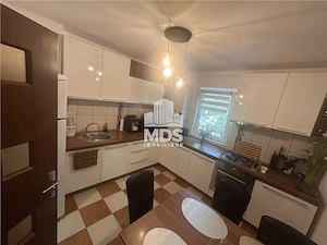 Decomandat Et 3 4 cu 2 bai si 2 balcoane linga parcul Clabucet