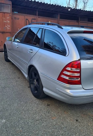 Mercedes Benz 220 Sport - imagine 3