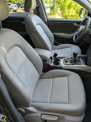Vând Audi Q5 2.0 TDI Haldex quattro 143 CPF   Panoramic, Keyless Go Entry, Side Assist, Bi-Xenon - imagine 7