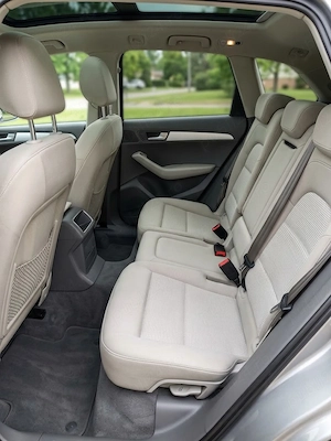 Vând Audi Q5 2.0 TDI Haldex quattro 143 CPF   Panoramic, Keyless Go Entry, Side Assist, Bi-Xenon - imagine 5