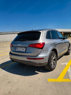 Vând Audi Q5 2.0 TDI Haldex quattro 143 CPF   Panoramic, Keyless Go Entry, Side Assist, Bi-Xenon - imagine 9