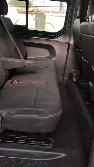 Vând OPEL VIVARO B, 8+1 locuri 2015 - imagine 8