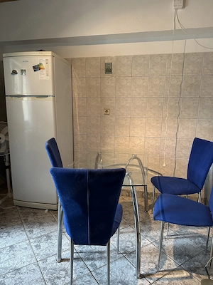 Inchiriez apartament pozitie excelenta - imagine 9