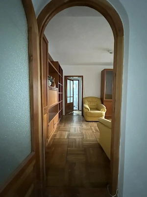 Inchiriez apartament pozitie excelenta - imagine 5