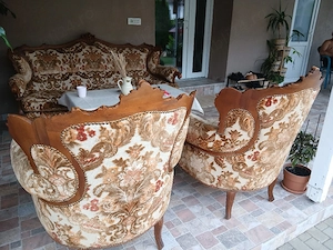 Vând set mobilier elegant stil Rococoi 
