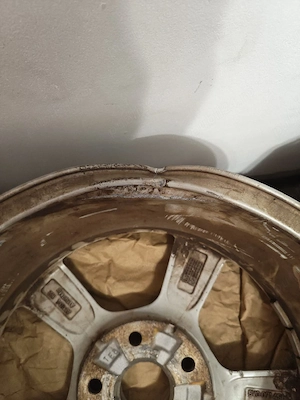 Jante 16 Audi A3 8v0071496 cu defect - imagine 5