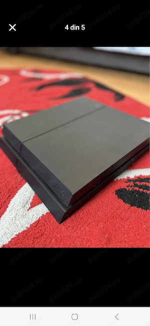 Vand Play Station 4.