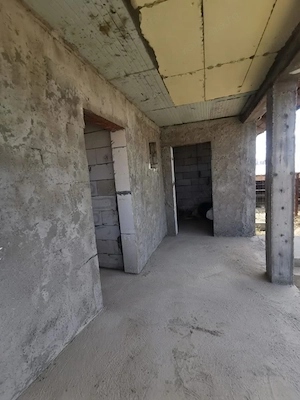 Casa la rosu în Plaiul Vulcănești - imagine 12