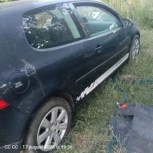 Dezmembrez VW GOLF 5  - imagine 4