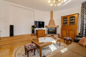 Vilă individuală cu 5 camere, piscină și curte generoasă | Mogoșoaia - imagine 4