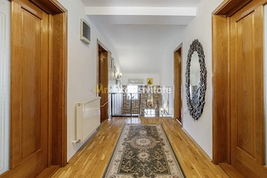 Vilă individuală cu 5 camere, piscină și curte generoasă | Mogoșoaia - imagine 18