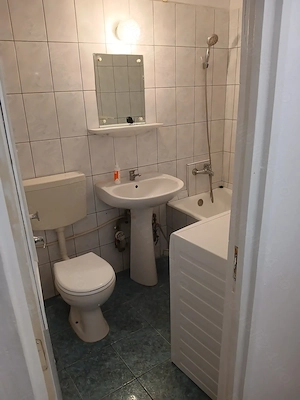 Proprietar inchiriez garsoniera Girocului-Str,Meziad - imagine 4