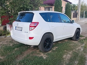 Vand Toyota Rav 4 2011 2.2 d4d  - imagine 4