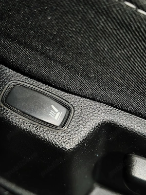 Dacia Duster 2022 benzină -gpl de fabrică  - imagine 7