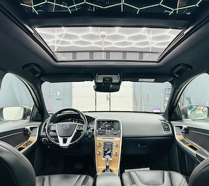 Volvo XC60 - imagine 6