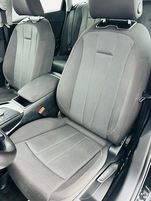 Audi A4 - imagine 14