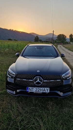 Mercedes GLC 300e 4Matic 2020 pachet AMG - imagine 7