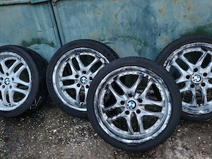 Vând Set Genți cu cauciucuri michelin 225/40/18 - imagine 2