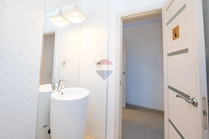 Spațiu Comercial de Închiriat | Central Pitesti | 193.95 mp - imagine 13