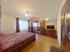 Casă / Vilă cu 4 camere de vânzare - imagine 12