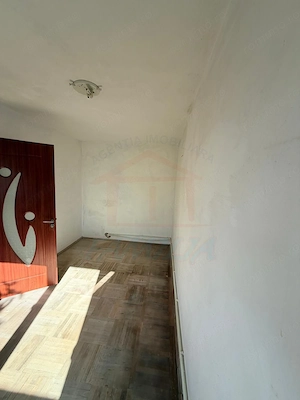 APARTAMENT CU 2 CAMERE DE VÂNZARE | MICRO 40 | ETAJ 4| PRET 41.900 EUR - imagine 4