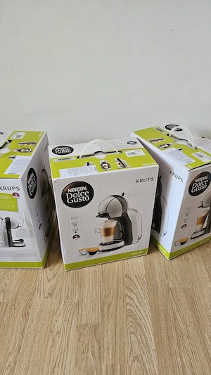 Espressor cu capsule Krups NESCAFE Dolce Gusto Mini Me KP123B31, 1500 W, 15 bari, functie eco, capac