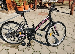 Vând bicicleta pentru femei