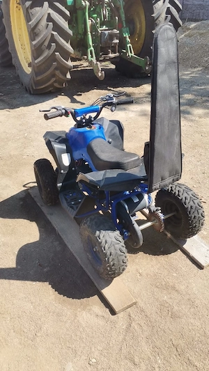 Vând ATV electric copii în stare foarte bună preț 2500ei negociabil  - imagine 3