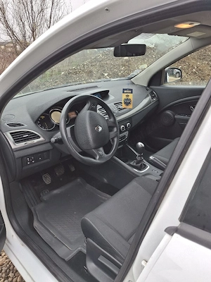 Renault megane 1.5 dci, an 2014, made in France - imagine 4