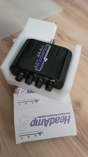 ART Head AMP 4 Amplificator Pentru Casti 4 Canale