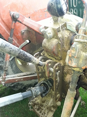 Tractor Renault 651 - imagine 5