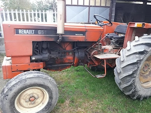 Tractor Renault 651 - imagine 9
