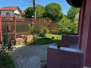 Casă Duplex Modernă într-o Zonă Centrală - imagine 9