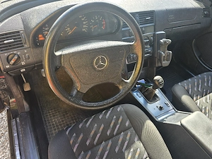 Mercedes c class 2.2 cdi  - imagine 4
