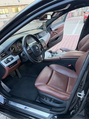 BMW 520 D F10 M Paket Fabrica  Soft Close   Interior seria 7 - imagine 9