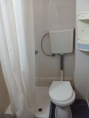 Particular închiriez apartament centru  - imagine 10