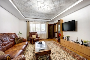 Afumați – Trandafirului, casă cărămidă 6 camere, teren 750 mp, 2 garaje - imagine 9