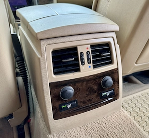 BMW Seria 5 E60 525d Cutie Automata 2,5 Diesel  - imagine 10