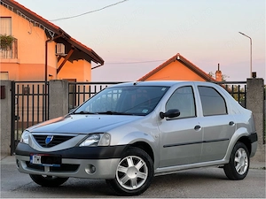 Dacia Logan. **LAUREATE** 1.5 DCI Diesel Clima AC 