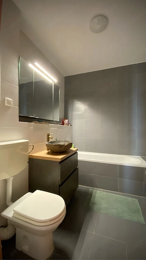 Inchiriez apartament cu 3 camere etajul 20 - imagine 8