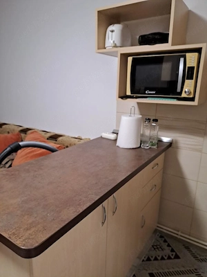 Vand apartament 2 camere zona Teleajen - imagine 9