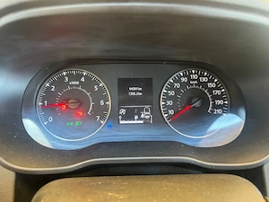 Dacia Duster 2022 1.5 dci 4x4 avariat  - imagine 2