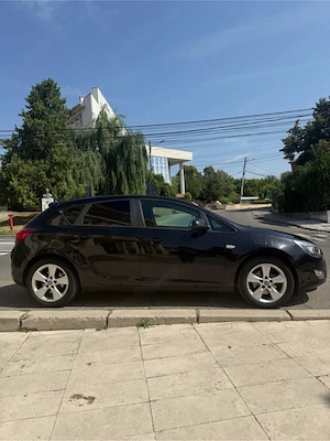Opel Astra J EURO 5  - imagine 2
