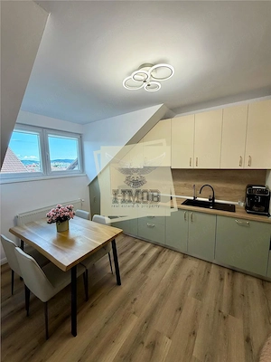 Apartament  4 camere 2 bai si loc parcare zona Kogalniceanu - imagine 9