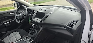 Ford Kuga - masina ta