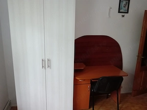 Închiriez 1 camera intr un apartament cu 3 camere zona PACURARI COPOU - imagine 3